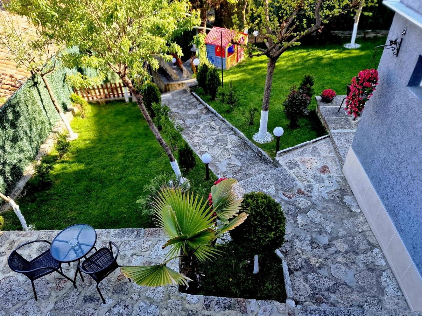 Guest House Simon Green Balcic Exterior foto