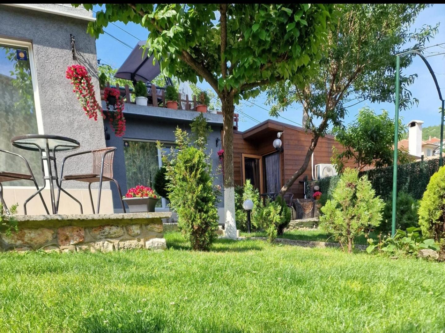 Guest House Simon Green Balcic Exterior foto